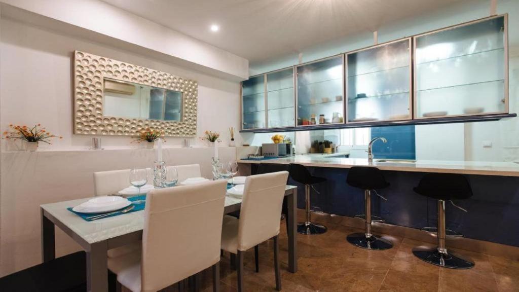San Lorenzo Luxury Suites Sevilla Bagian luar foto